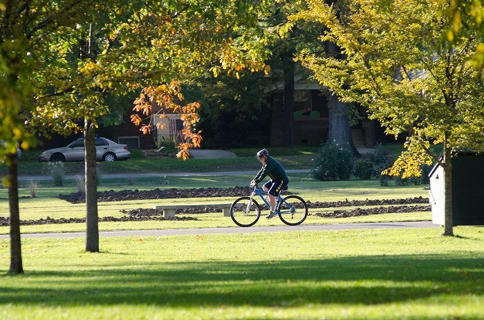 ロードバイクでカーボンの105ってどうなの？