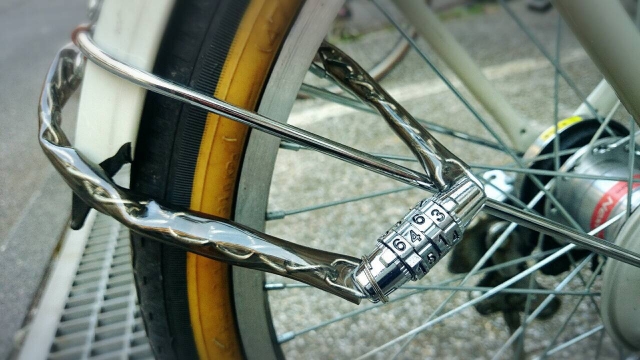 自転車サドルを盗難防止しよう！