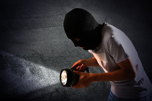 自転車盗難に遭ったときのために、防犯登録をしておこう