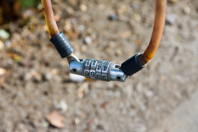 ロードバイクは本体だけでなくホイールも盗難防止対策が必要