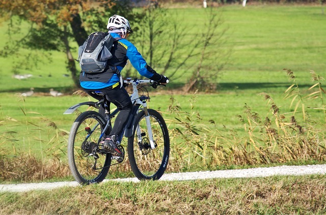 サイクルウェアは冬が悩みどころ ジャケットは何がいい Bicycle Post